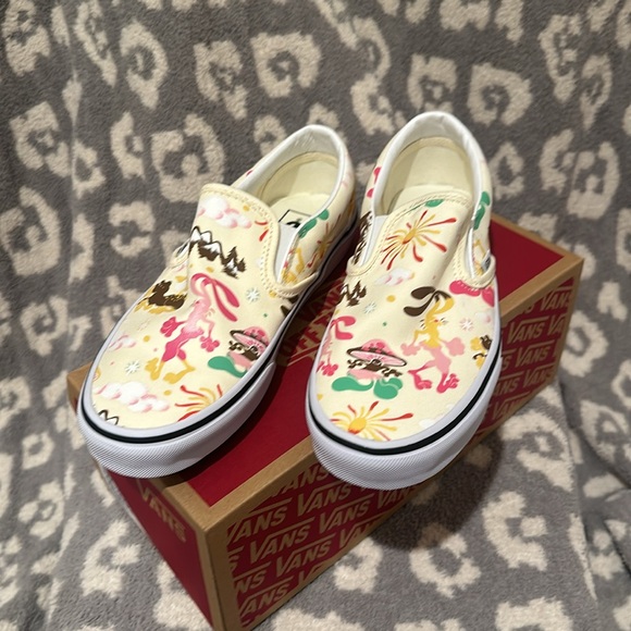 Vans Classic Slip-On Sneakers 👟in Get Outdoors/Classic White New 🆕 Never Worn - Picture 17 of 17